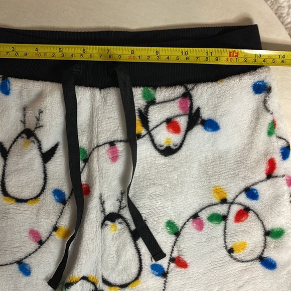 Soft and Fluffy Penguin Pj’s | Medium | Stranger Things vibes - Picture 6 of 8